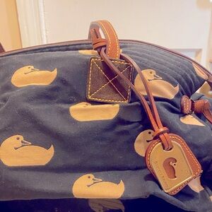 DOONEY & BURKE Duck Bag …Classy and Sassy!!❤️